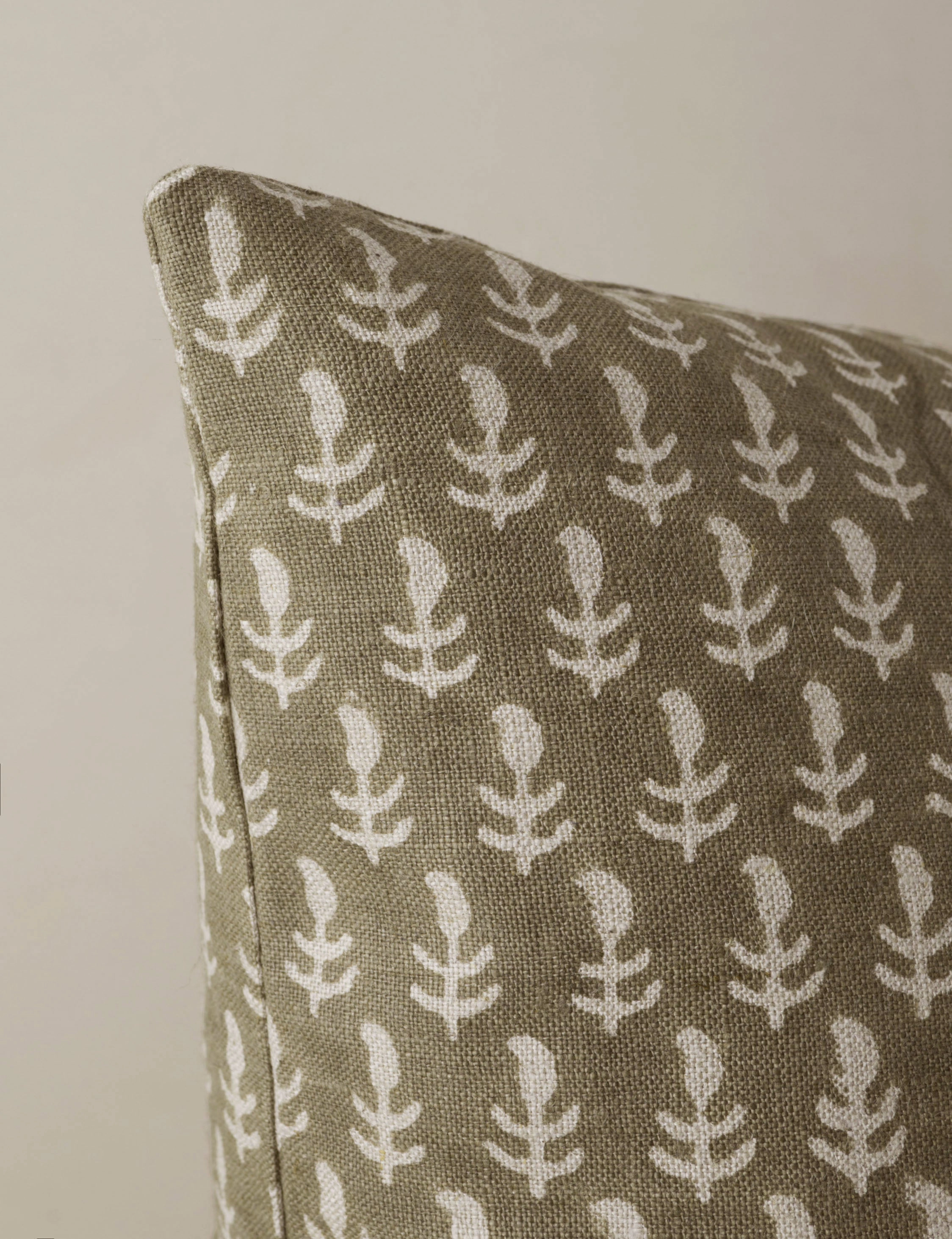 Agnes Linen Pillow