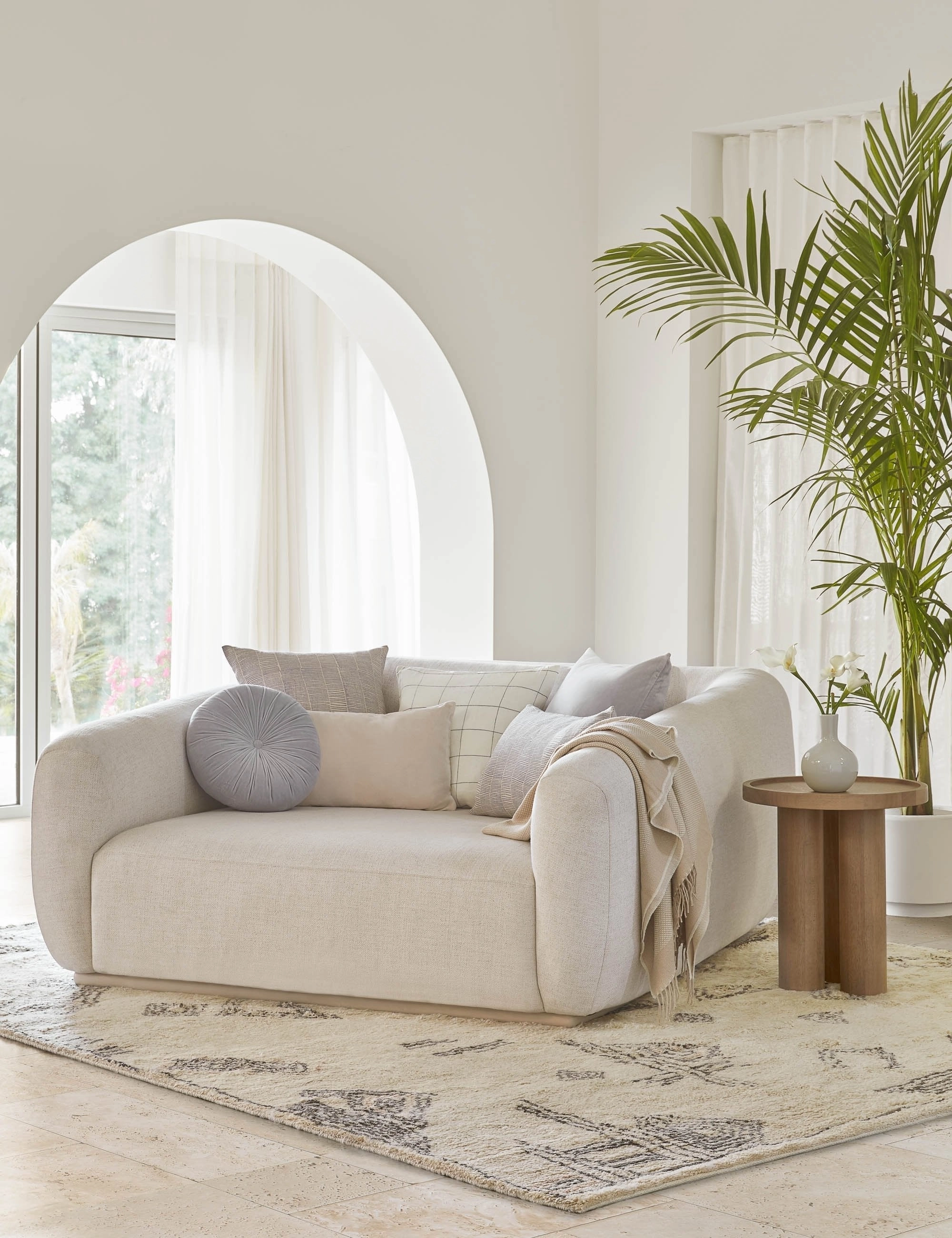Charlotte Velvet Pillow
