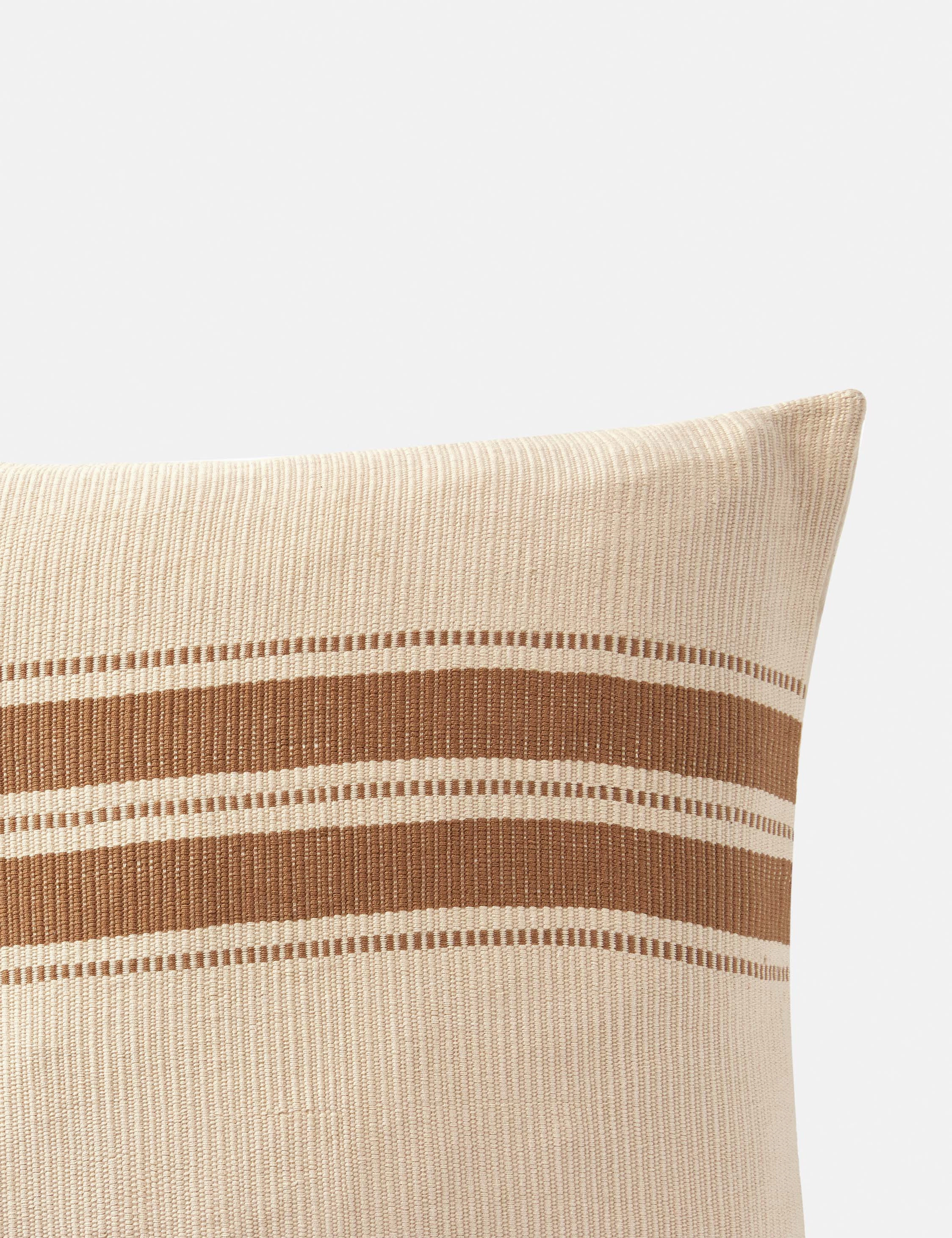 Cumbre Pillow
