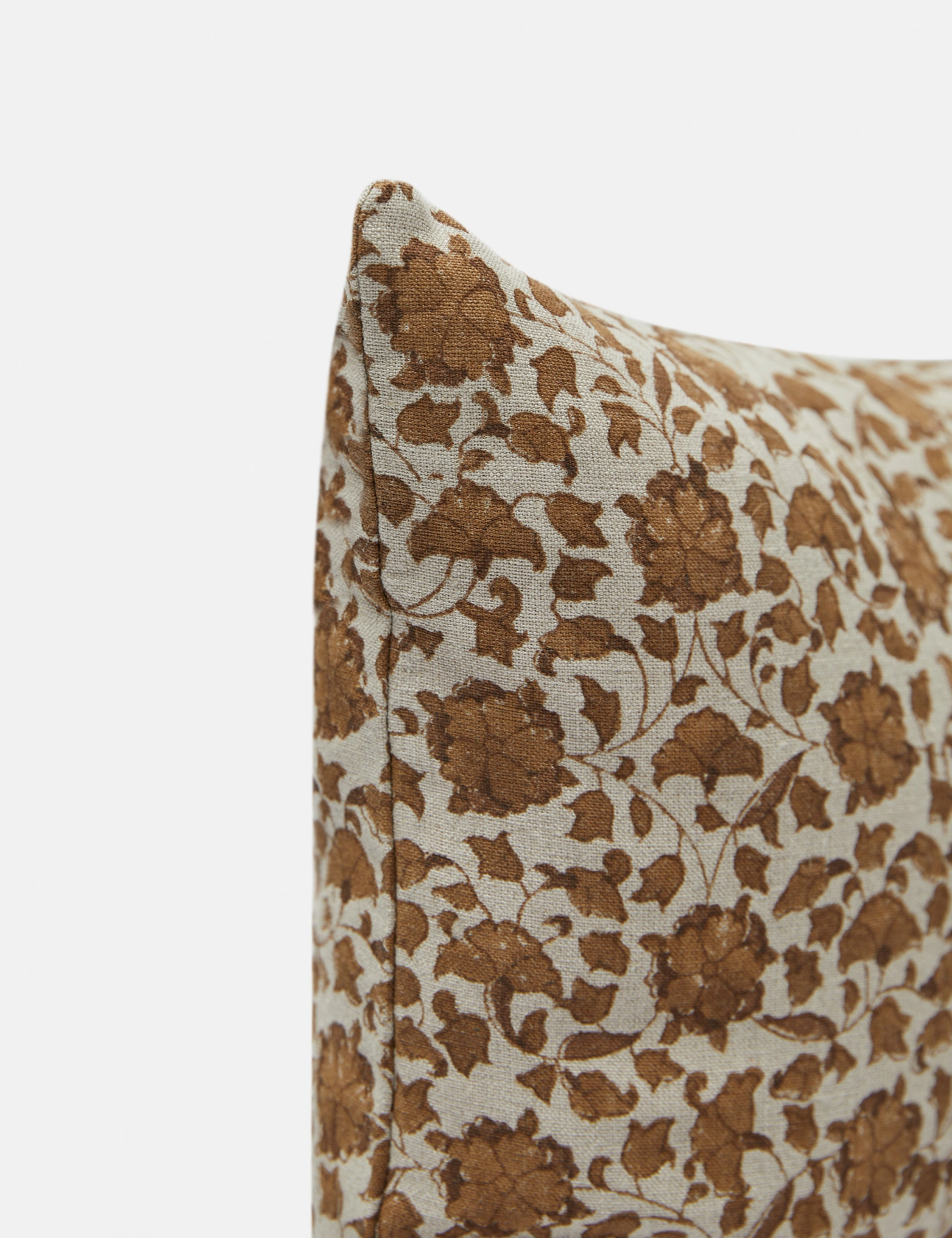 Lavelanet Linen Pillow