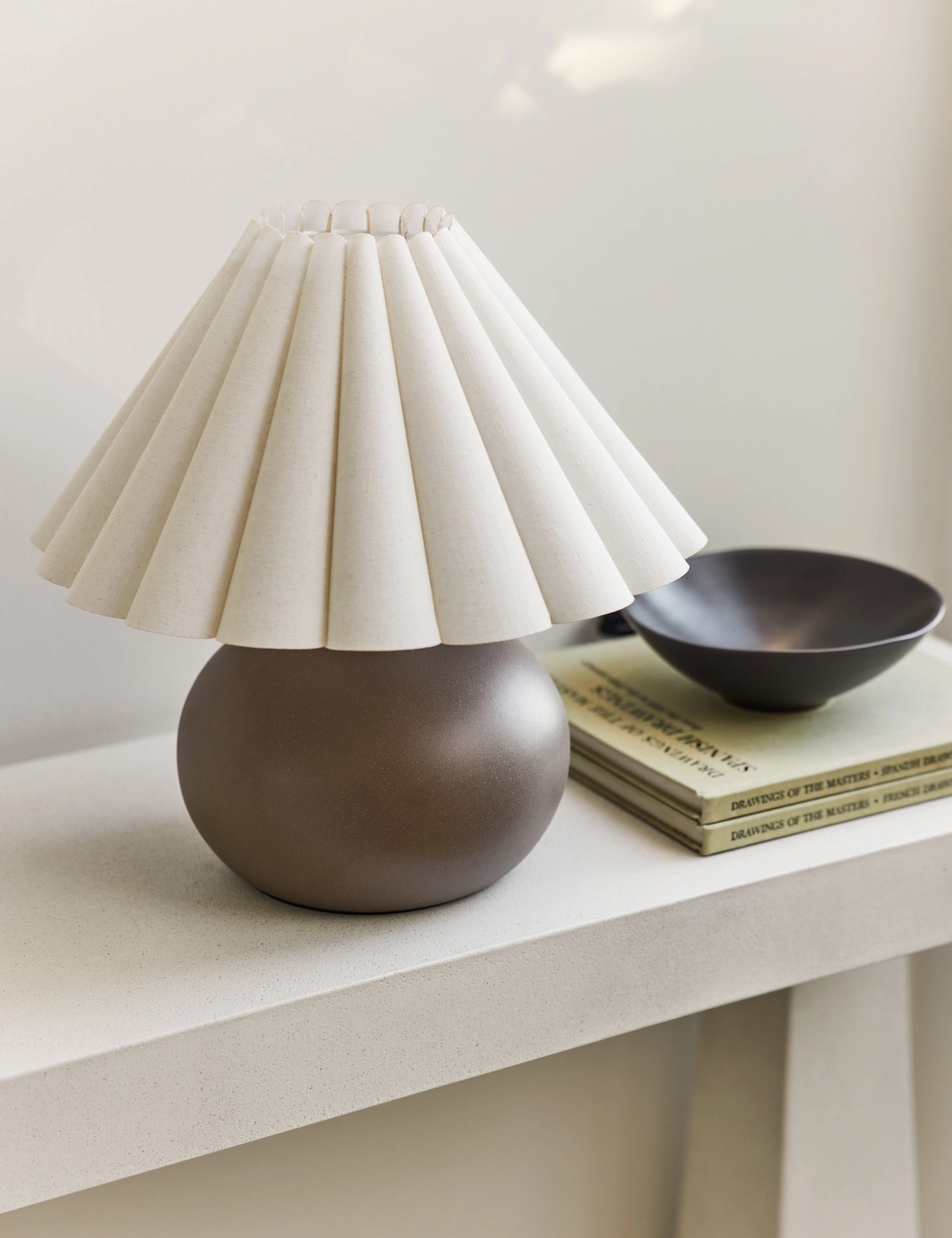 Luis Table Lamp