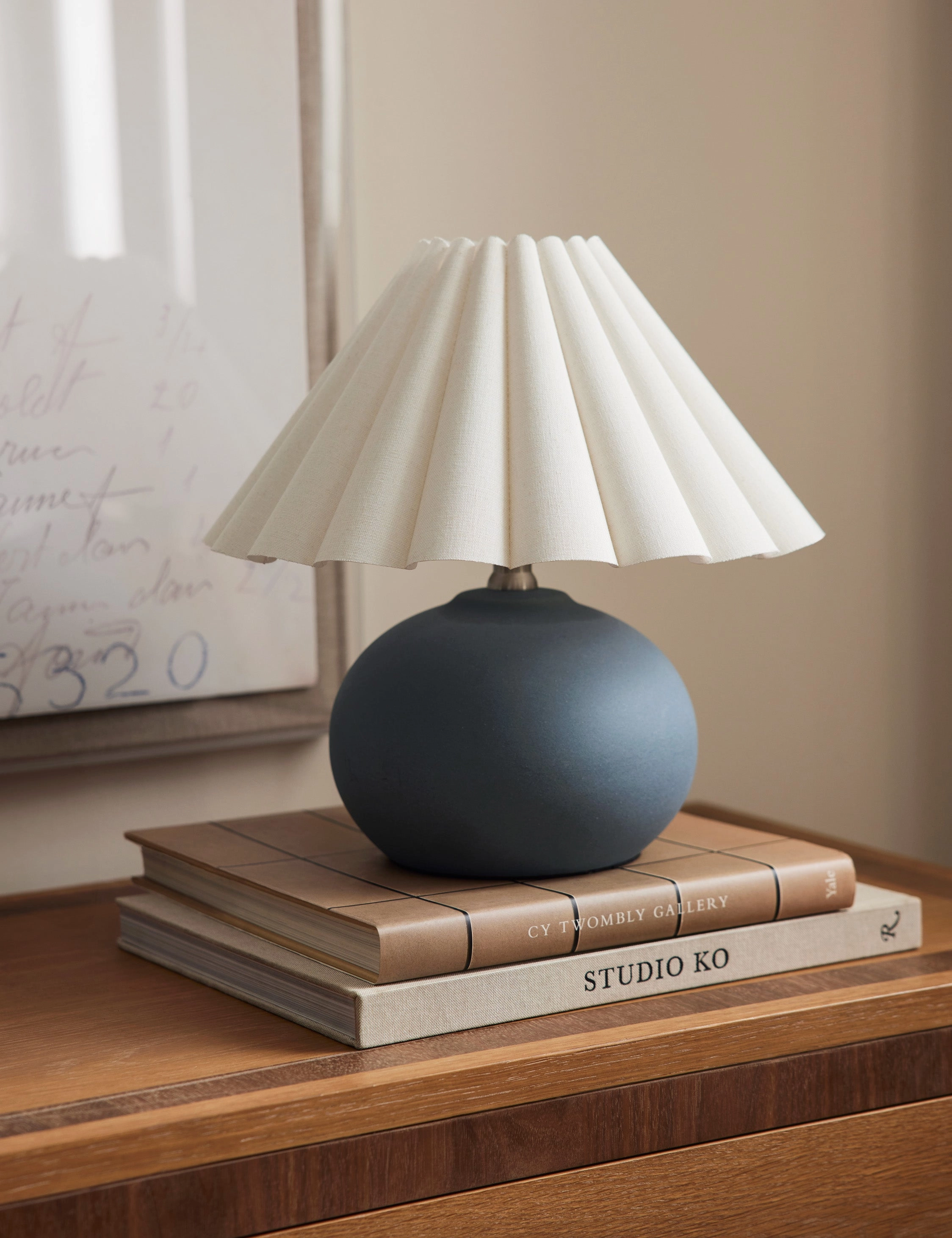 Luis Table Lamp