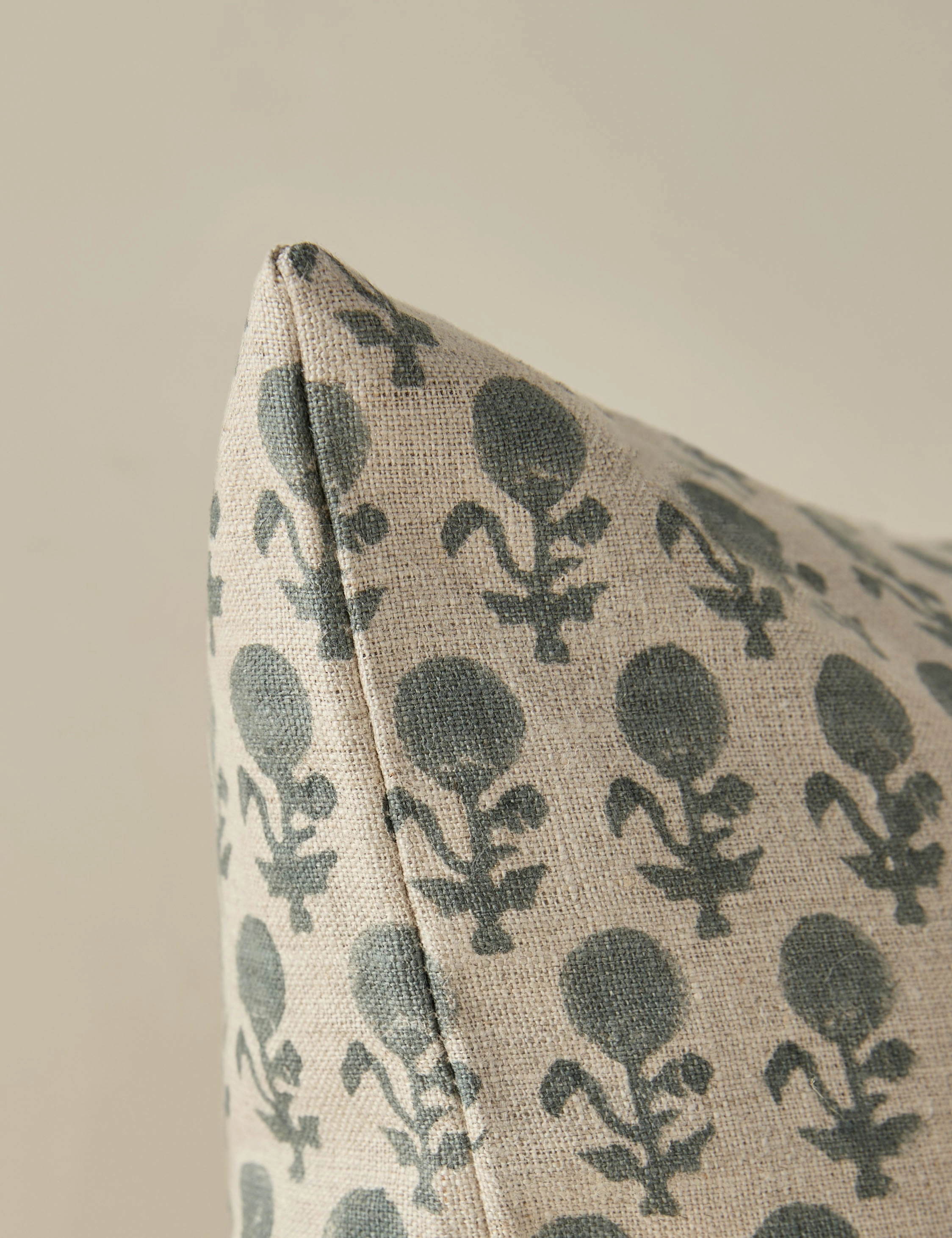 May Linen Pillow