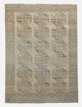 Vintage Persian Hand-Knotted Wool Rug No. 7. 6'3 x 8'8